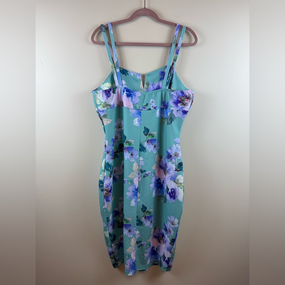 boohoo Floral Strappy V Neck Midi Dress - Picture 3 of 5